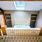 4 Bedrooms 4 En-suites HotTub Pool Table - Slaithwaite