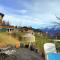 Einzigartige Holzhütte Mit Bergpanorama