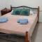 Makenzy Mermaid 2 Bedroom Apartment