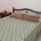 Makenzy Mermaid 2 Bedroom Apartment