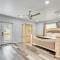 Stay and Play in Belleview Welcoming Home with Yard - Belleview