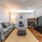 Charming 4 Double Bed Steps from the Old Town - Bilbao