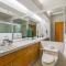 Palisades Tahoe Lodge Rentals Studio #104