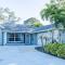Elegant Palm Bay Getaway with Large Backyard - 棕榈湾
