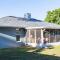 Elegant Palm Bay Getaway with Large Backyard - 棕榈湾