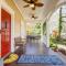 Steps to Shops and Eats Decatur Home with Large Yard - ديكاتور