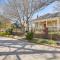 Steps to Shops and Eats Decatur Home with Large Yard - ديكاتور