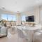 Beach View - Vista Paradiso 2BR condo - LV410