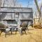 1 Block to Main Street Wolfeboro Home with Fire Pit - 沃尔夫伯勒