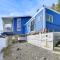 Decks and Views Waterfront Shelton Home - 雪尔顿
