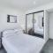 Modern 3-Bedroom Golfside Apartment with Balcony