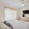 Belle Escapes - Glenelg Hideaway Bliss