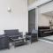Spring Hill 2BR with Pool and Balcony Views