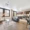 Modern Chic HEART OF PITTSBURGH 24-7 GYM LOUNGE ROKU
