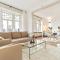 Stylish 2-Bed Apartment in Gare, Near Cafes & Shop