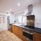 Aspen, 3 Bedrooms with Parking