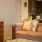 Cute 1 bed apartment 2 mins from the sea - Sleeps 4, Flat 8 The Gables, Church Street, Lyme Regis - Lyme Regis