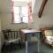 Charming Cotswold stone cottage in the Oxfordshire countryside