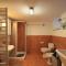 Splendida casa in sasso in borgo - Canossa