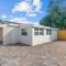 Charming 2 Bed 1 Bath Cottage in WPB - ويست بالم بيتش
