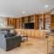 Comfy Ben Lomond Place with foosball table - غليندال