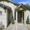 Boho, Modern Home with Spacious Rooms and Hot Tub - 博伊西
