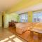 Gorgeous Home In Pomer