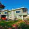 Classic Charm Sea & Mountain Views