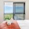 Seaside 2 Bed 2 Bath Haven Short Walk to the Beach - 基督城