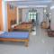 Vinayaka Deluxe Lodge