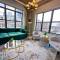 McCormick Place Spacious 3BR Family Heaven Suite with Optional Parking Sleeps 10 Guests Near Soldier Field and Field Museum