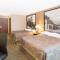 Super 8 by Wyndham Belleville