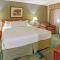 La Quinta by Wyndham Appleton College Avenue
