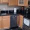 Spacious and Private 3BR, 3BA with free parking near Downtown Washington DC - 华盛顿