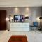 TOP CLASS metro fast WiFi 100 Mbs 70’TV Netflix HBO Max Disney+ AppleTV+ - 华沙