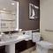 Hilton Omaha - أوماها