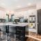 Furnished 5 BR Executive Rental - أوماها