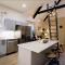 May Private Loft Apartment - 15 Min from Downtown