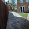 4 bedroom refurbished house perfect for families, workers and groups situated in Dudley near town centre and Russall hall hospital - Dudley