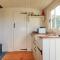 Westering Sun Shepherds Hut Bude Cornwall - Stratton
