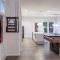 PoolTable-15 Mins to Uptown & DT-King Bed! - Шарлотт
