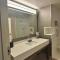 Courtyard by Marriott Deptford - Almonesson