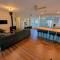 91WR Lake vibes and views at this waterfront home in the White Mountains - 伯利恒
