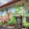 Aqua Breeze Inn