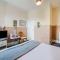 Devine Beach Hotel, Westcliff Southend-On-Sea