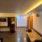 2Empire One Bedroom with Common Pool - Wayanad