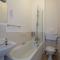 OYO Shanklin Beach Hotel