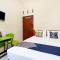 SUPER OYO 2209 Solo Point Guest House Syariah - 梭罗