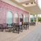 1BR Poolview Apartment by Blue Cloud Holidays