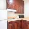 OYO Townhouse Clute Lake Jackson